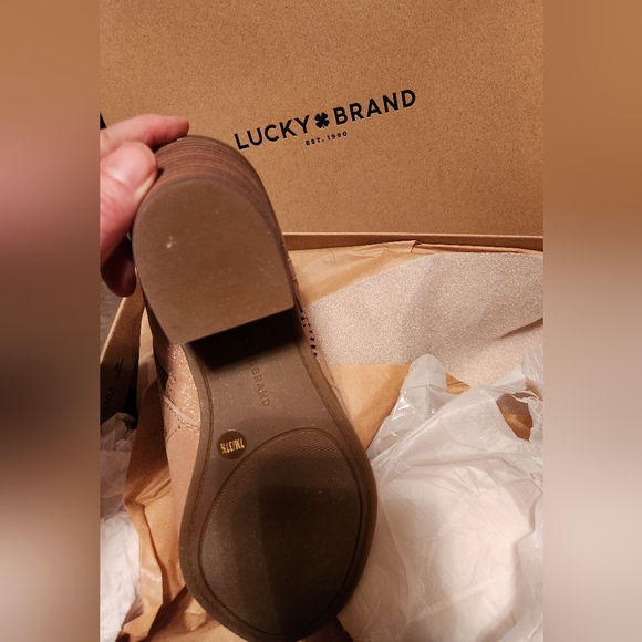 LK-Bahrie Distressed Metallic Suede Boots NIB - Picture 4 of 4